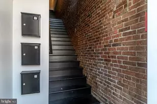 807 N 2nd St, Philadelphia, PA 19123 - Photo 3
