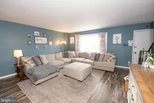 4210 Chalfont Pl, Philadelphia, PA 19154 - Photo 5