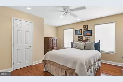 718 S 19th Street, Philadelphia, PA 19146 - Photo 17