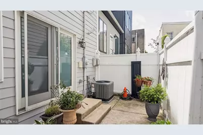 718 S 19th Street, Philadelphia, PA 19146 - Photo 5