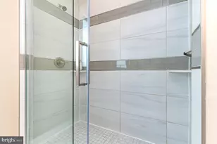 1239 S 17th St, Philadelphia, PA 19146 - Photo 29