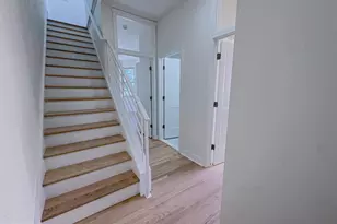 2013 Green St, Philadelphia, PA 19130 - Photo 5