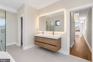 1338 S Woodstock St, Philadelphia, PA 19146 - Photo 15