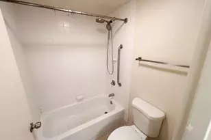 1100 Vine St, Philadelphia, PA 19107 - Photo 13