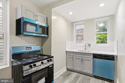 632 W Cumberland Street #2, Philadelphia, PA 19133 - Photo 3