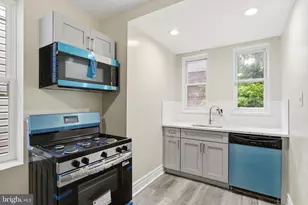 632 W Cumberland St, Philadelphia, PA 19133 - Photo 3