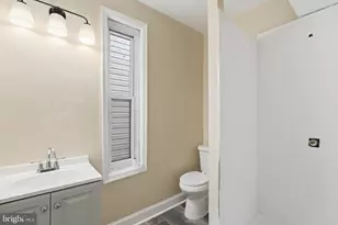 632 W Cumberland St, Philadelphia, PA 19133 - Photo 5
