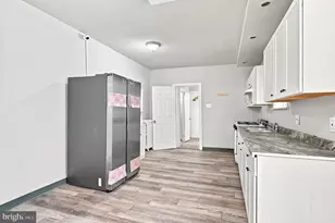 209 S 49th St, Philadelphia, PA 19139 - Photo 9