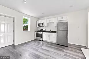 2632 S Lloyd St, Philadelphia, PA 19153 - Photo 13