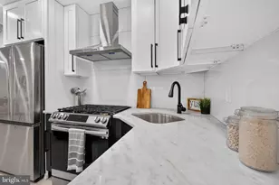 2005 W Girard Ave, Philadelphia, PA 19130 - Photo 11