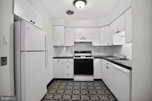 2589 Balwynne Park Rd, Philadelphia, PA 19131 - Photo 11