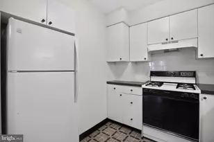 2589 Balwynne Park Rd, Philadelphia, PA 19131 - Photo 13