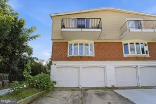 498 Avon St, Philadelphia, PA 19116 - Photo 1