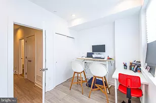 2137 Cross St, Philadelphia, PA 19146 - Photo 9