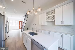2137 Cross St, Philadelphia, PA 19146 - Photo 13