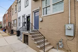 2129 Tasker St, Philadelphia, PA 19145 - Photo 3
