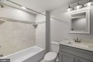 2129 Tasker St, Philadelphia, PA 19145 - Photo 23
