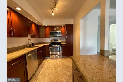 530 S 2nd Street #501, Philadelphia, PA 19147 - Photo 9