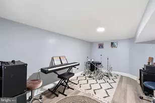 1251 S 21st St, Philadelphia, PA 19146 - Photo 21