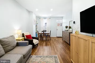 880 N Myrtlewood Street, Philadelphia, PA 19130 - Photo 9