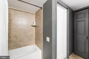 1420 Locust St, Philadelphia, PA 19102 - Photo 19