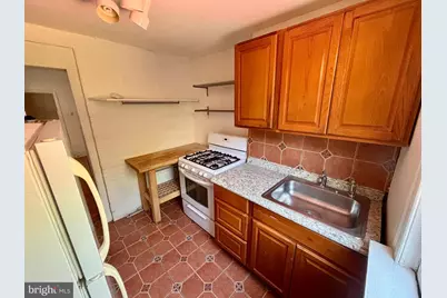1723 Mount Vernon Street #1R, Philadelphia, PA 19130 - Photo 5
