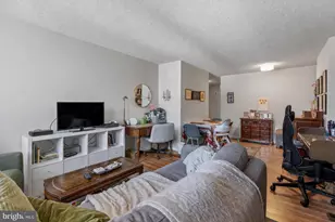 1420 Locust St, Philadelphia, PA 19102 - Photo 3
