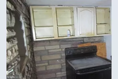 1335 E Airdrie Street, Philadelphia, PA 19124 - Photo 3
