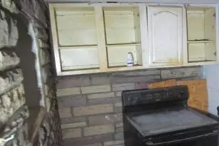 1335 E Airdrie St, Philadelphia, PA 19124 - Photo 3