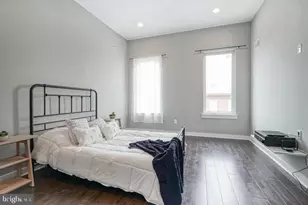 1939 S 6th St, Philadelphia, PA 19148 - Photo 11