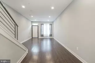 1939 S 6th St, Philadelphia, PA 19148 - Photo 5