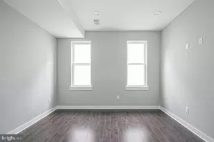 1939 S 6th St, Philadelphia, PA 19148 - Photo 23