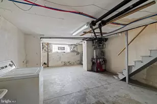 532 E Cheltenham Ave, Philadelphia, PA 19120 - Photo 25