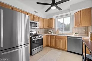 231 Sumac St, Philadelphia, PA 19128 - Photo 7