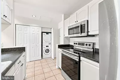 102-22 Church Street #501, Philadelphia, PA 19106 - Photo 11