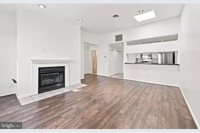 102-22 Church Street #501, Philadelphia, PA 19106 - Photo 3