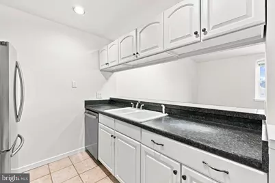 102-22 Church Street #501, Philadelphia, PA 19106 - Photo 9