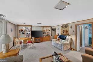 9731 Hoff St, Philadelphia, PA 19115 - Photo 11