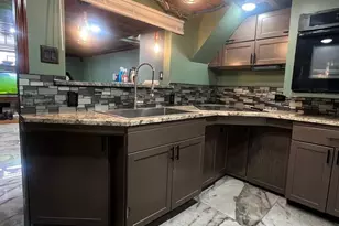 807 Brighton St, Philadelphia, PA 19111 - Photo 25