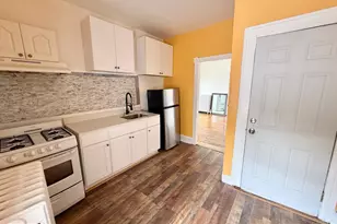 911 N 42nd St, Philadelphia, PA 19104 - Photo 3
