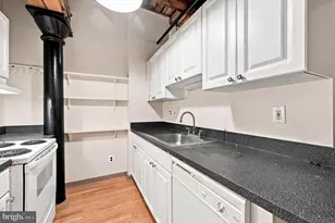 1010 Race St, Philadelphia, PA 19107 - Photo 11
