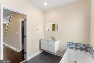 211 Mercer St, Philadelphia, PA 19125 - Photo 25