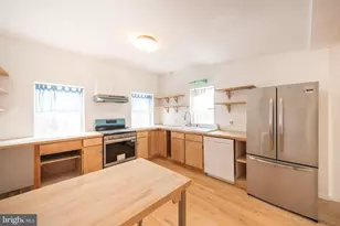 711 W Thompson St, Philadelphia, PA 19122 - Photo 3