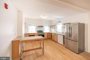 711 W Thompson St, Philadelphia, PA 19122 - Photo 5
