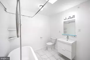 711 W Thompson St, Philadelphia, PA 19122 - Photo 13