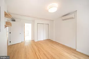 711 W Thompson St, Philadelphia, PA 19122 - Photo 11