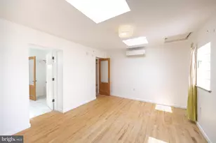 711 W Thompson St, Philadelphia, PA 19122 - Photo 13