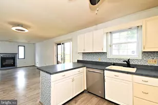 9332 Tulip St, Philadelphia, PA 19114 - Photo 23