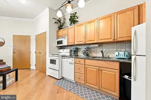 415 S 19th St, Philadelphia, PA 19146 - Photo 3