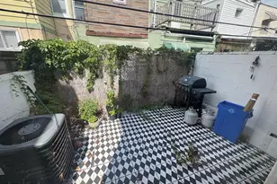 2122 S Hicks St, Philadelphia, PA 19145 - Photo 11